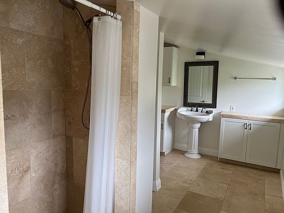 2nd image of 543 Kainalu Pl