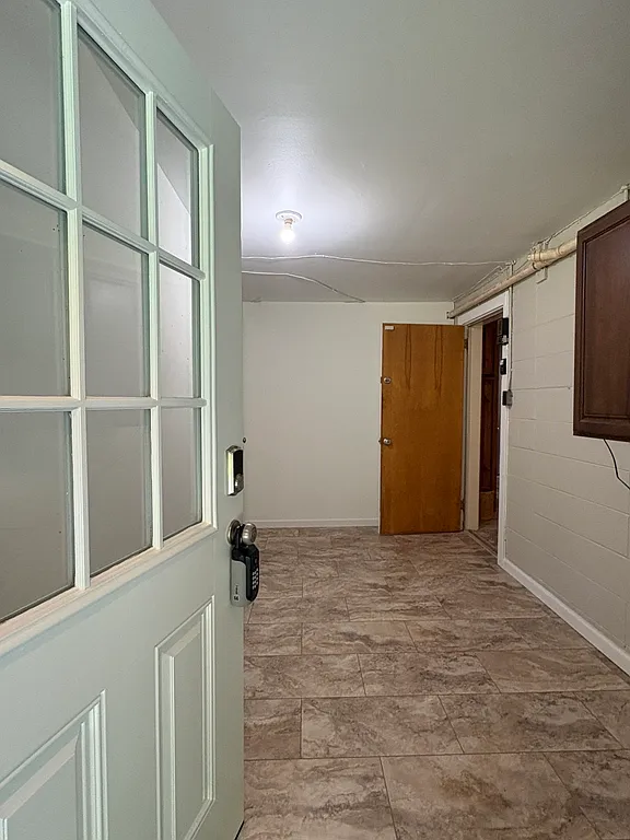 1 bed, 1.0 bath, $1,700 — Photo 2
