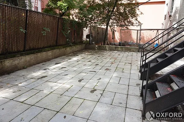 Rented by Oxford Property Group | media 21