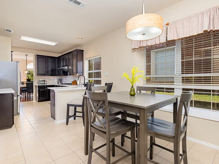 2213 Cimmaron Dr — Photo 4