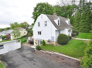 1231 New Britain Ave, West Hartford, CT 06110