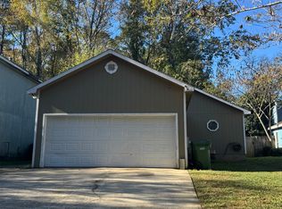 1396 Maplebrook Dr, Columbus, GA 31904