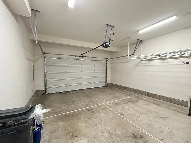 11571 SW Barber St — Photo 24