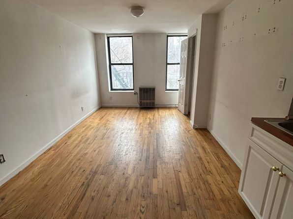 17 Essex St APT 12