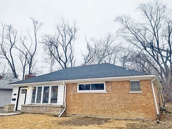 2nd image of 262 Minocqua St