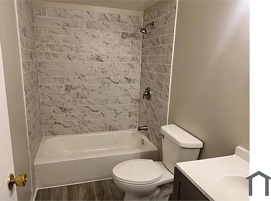 216 Madison St #3B — Photo 3