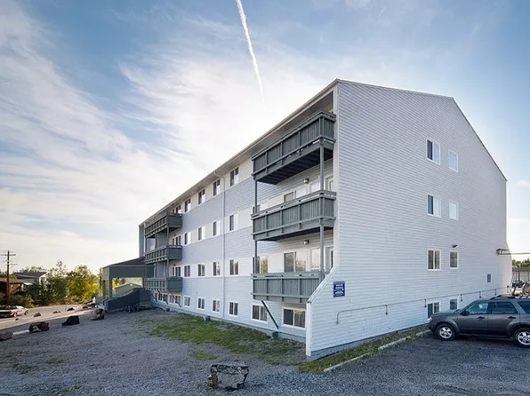 4402 School Draw Ave #105, Yellowknife, NT X1A 2R9