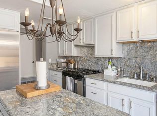 41695 Navarre Ct, Palm Desert, CA 92260