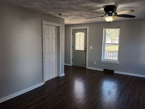 3rd image of 118 S 1st St