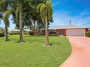 2213 Kings Lake Blvd, Naples, FL 34112