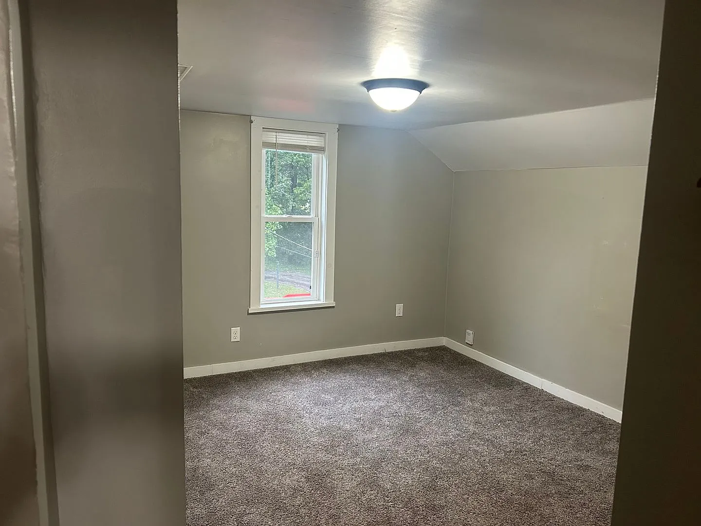874 Cline St — Photo 4