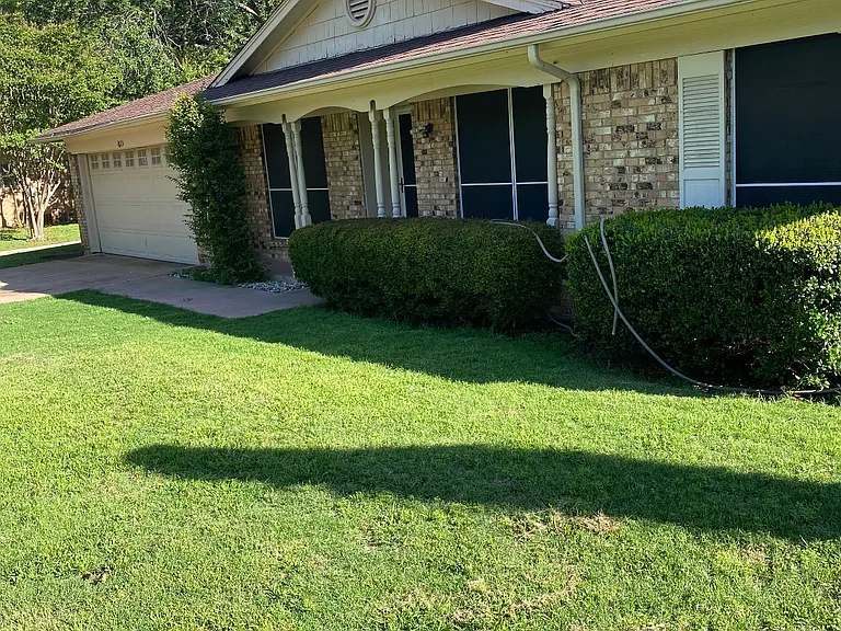 1801 Princess Pl — Photo 2