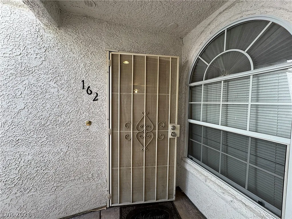 2 bed, 2.0 bath, 926 sqft, $1,500 — Photo 1