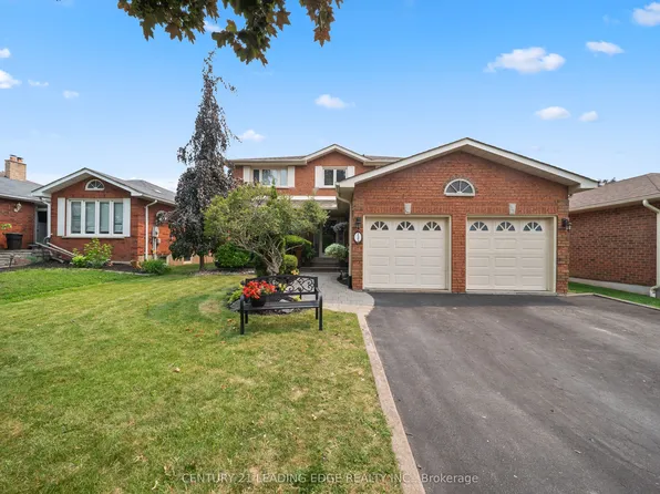 135 Aspen Cres, Whitchurch Stouffville, ON L4A 5C8
