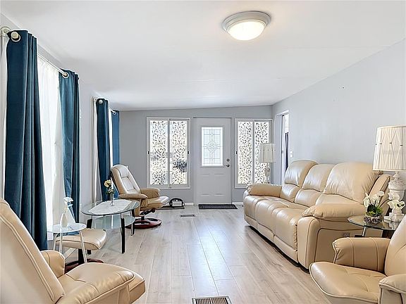 5th image of 3333 26TH AVENUE E #1222