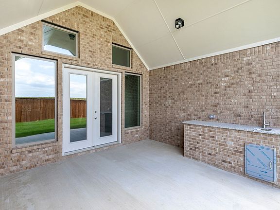 Texas-Sized Patio