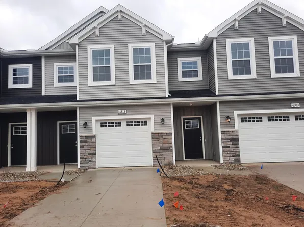 4613 Glen Haven Dr, Kentwood, MI 49512