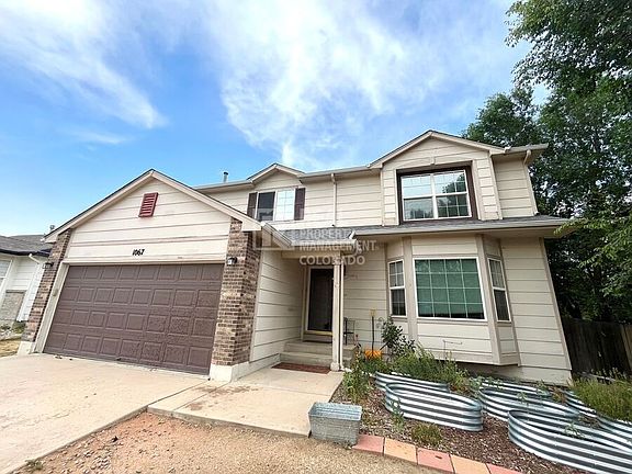 2nd image of 1067 Clogger Ln