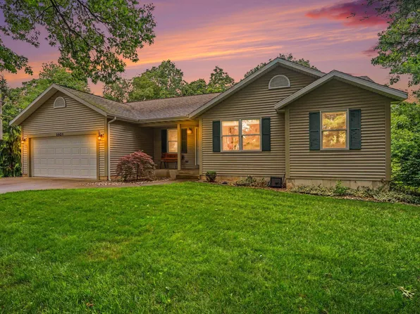 3921 S Sheridan Dr, Muskegon, MI 49444