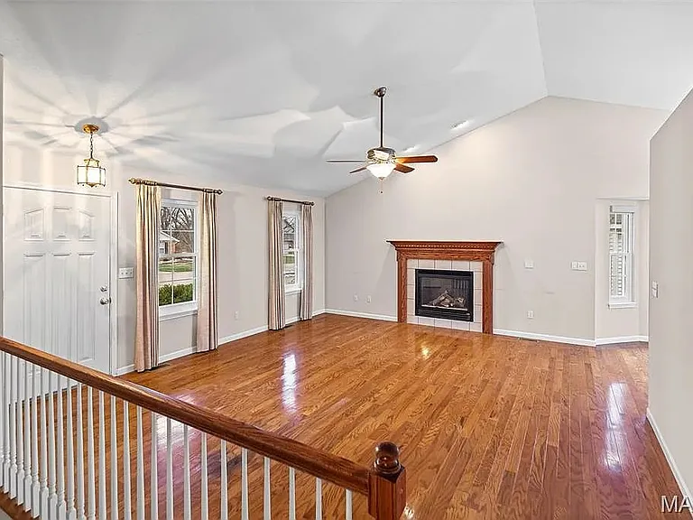 18 Crabapple Ln — Photo 3