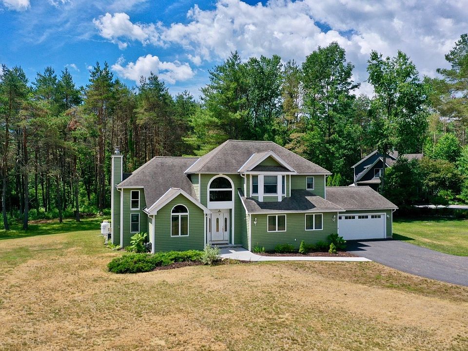1st image of 16 Ericson Dr