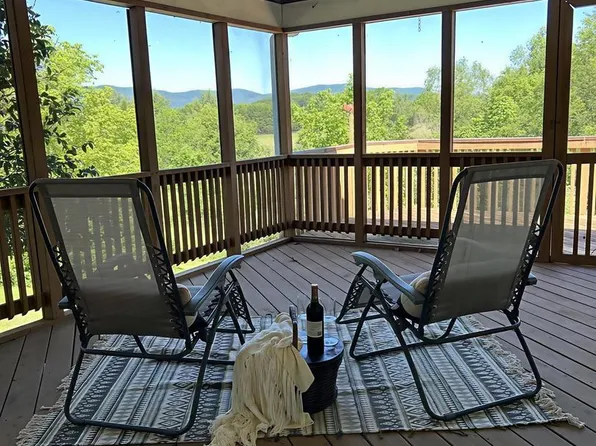7525 Stonewall Jackson Hwy, Front Royal, VA 22630