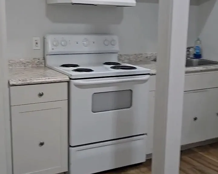 395 Purchase St — Photo 4