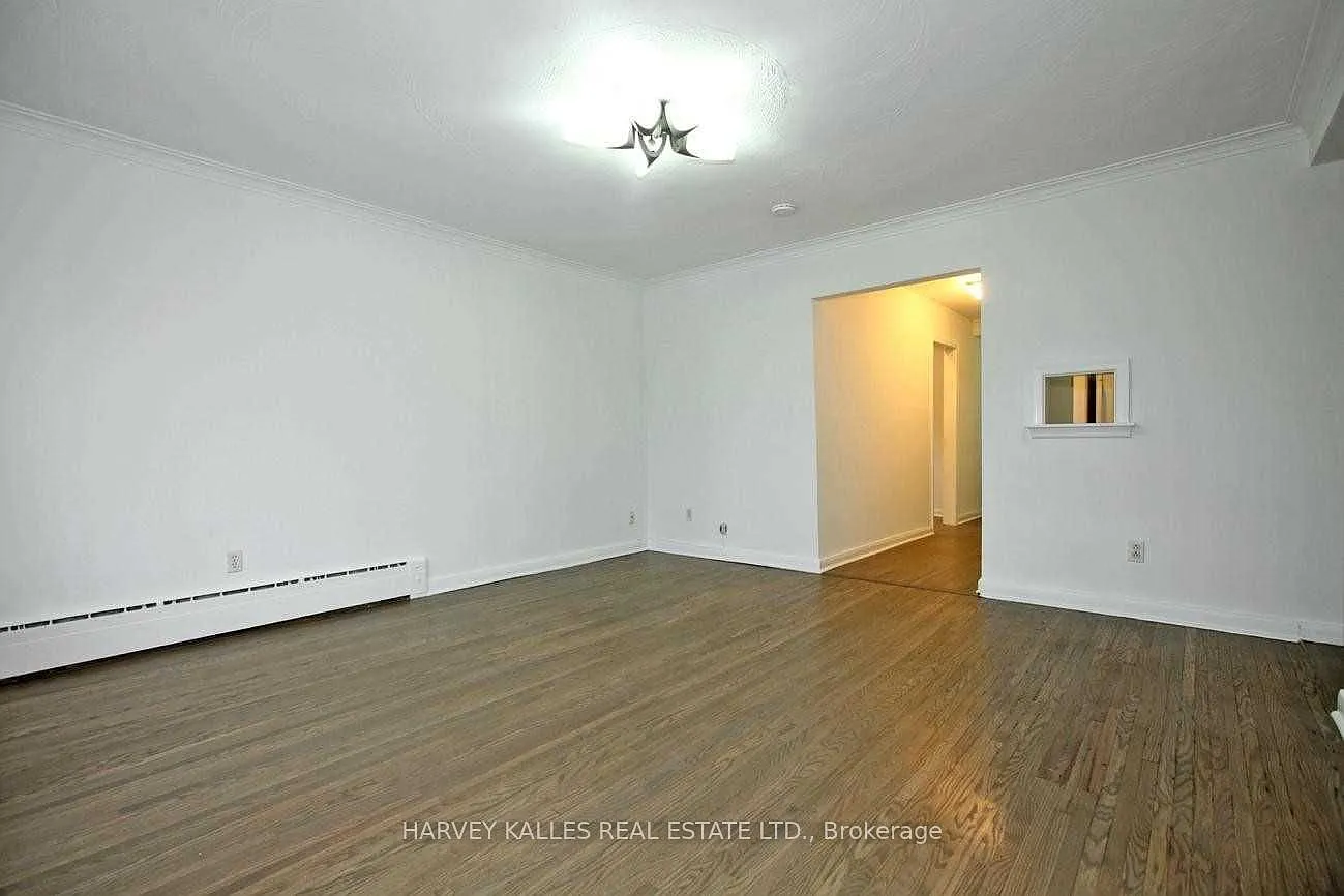3 bed, $2,300 — Photo 4