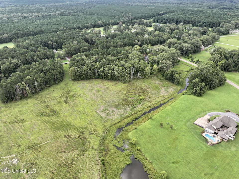 1st image of Woodbridge Dr Lot 45