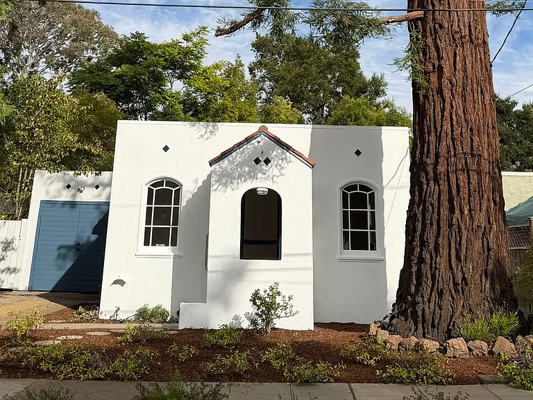 365 Cherry St — Photo 1
