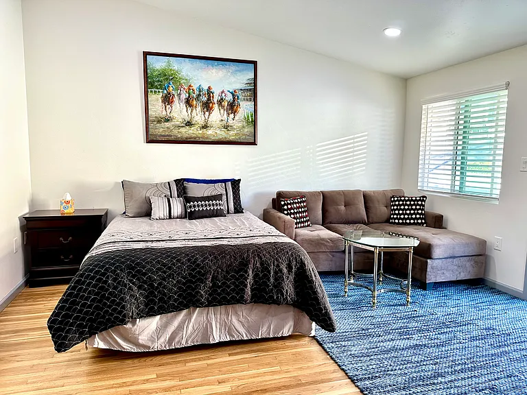 7670 La Jolla Blvd #7672 — Photo 3