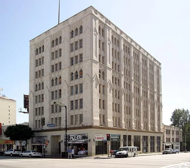 7046 Hollywood Boulevard — Photo 9