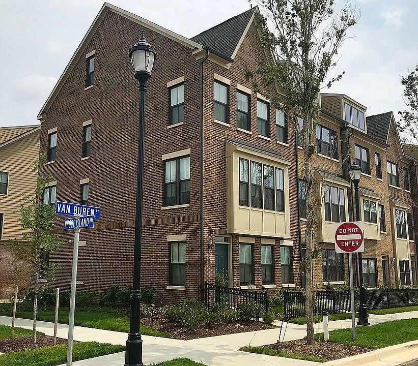 2nd image of 4700 Van Buren St