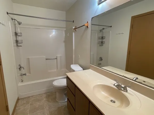 225 Liberty St, La Crosse, WI 54603