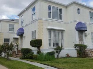 1255 1/2 S Cloverdale Ave, Los Angeles, CA 90019