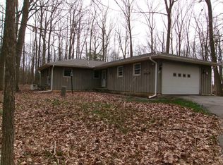 4215 Tipton Woods Dr, Adrian, MI 49221