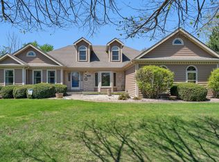 24548 Kennemer Ct, Naperville, IL 60564