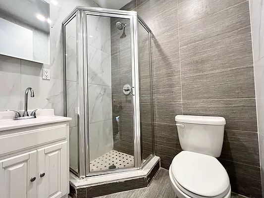 Rented by Pear NYC LLC | media 25