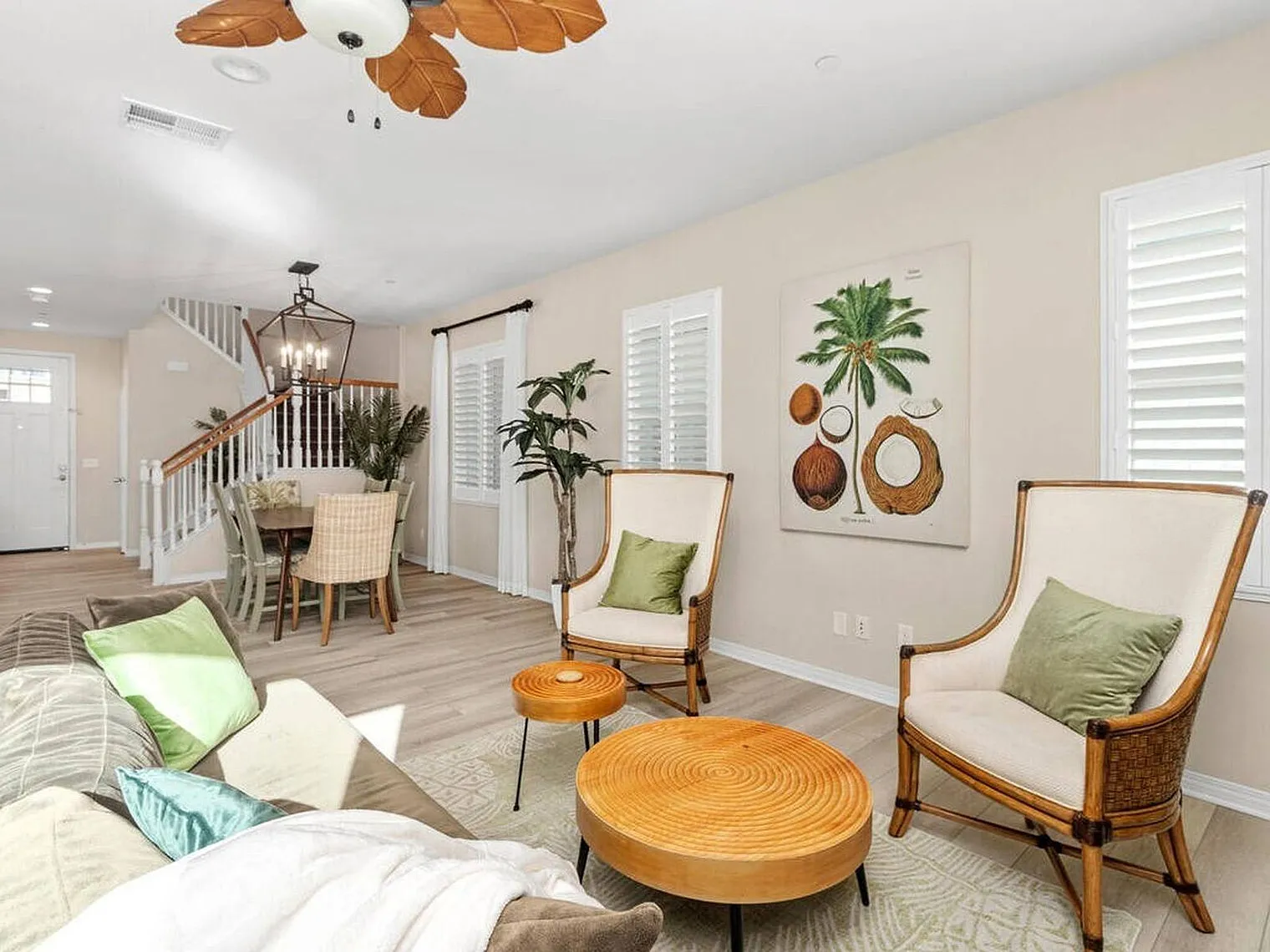 4 bed, 4.0 bath, 2389 sqft, $10,251 — Photo 2