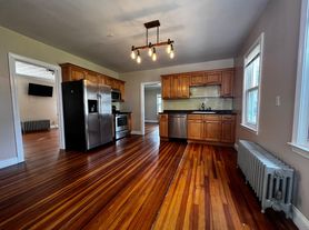 124 Westwood Ave, East Longmeadow, MA
