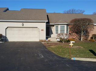 323 Golf Dr, Cortland, OH 44410