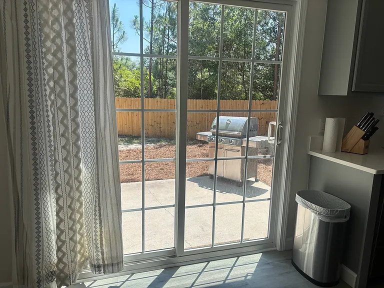 100 Hamlet Rd — Photo 27
