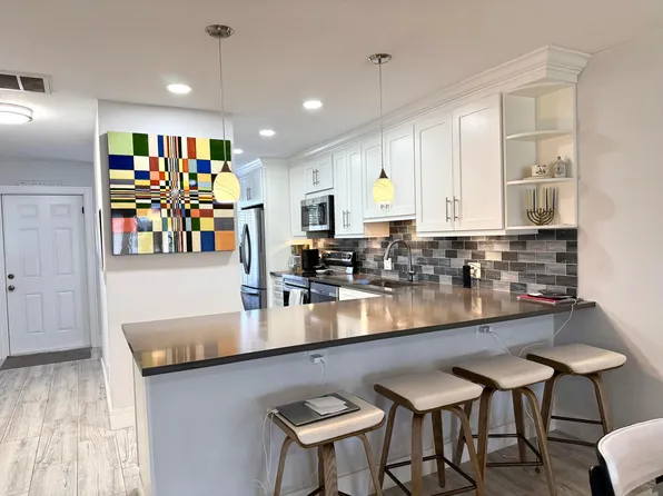 1360 NW 19th Terrace #202, Delray Beach, FL 33445