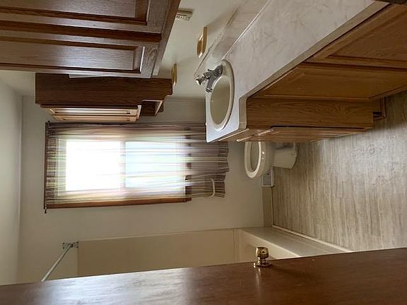 5th image of 151 Manser Dr