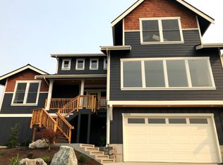 3903 Rock Ridge Pkwy, Anacortes, WA 98221