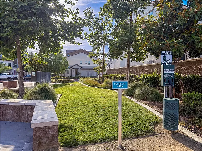 9513 Retreat Pl — Photo 43