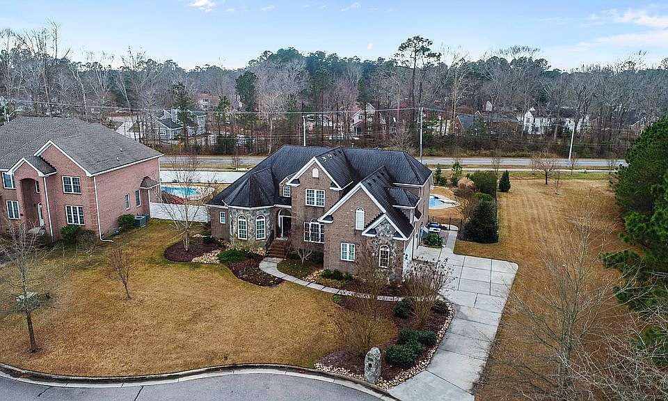 1st image of 809 Dasa Leo Ct