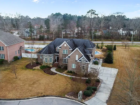 809 Dasa Leo Ct, Virginia Beach, VA 23456