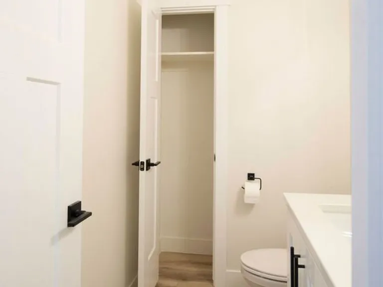 2875 Cody Dr #7 — Photo 14