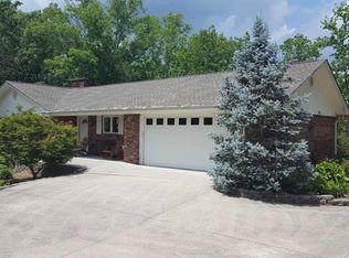 2301 Interlackin Cir NW, Cleveland, TN 37312